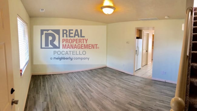 Photo - 2 bedroom 1.5 bath Townhome - 1 Car Garage