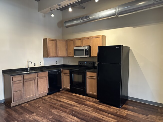 Photo - 1012 E Broadway