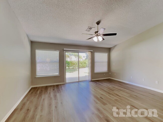 Photo - 984 Fox Chapel Ln