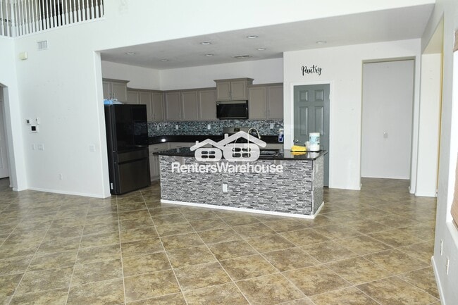Photo - 10827 W Cottontail Ln