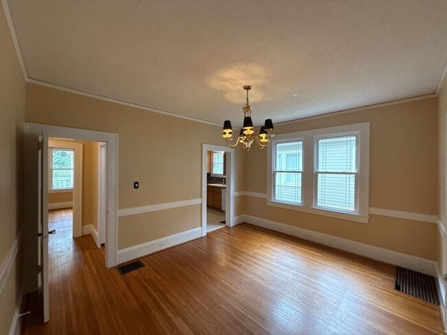 Photo - Elizabeth - T.R. Lawing Realty, Inc