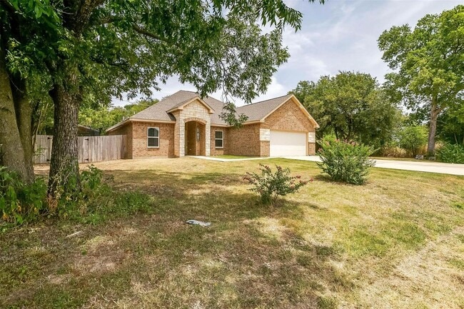 Photo - Great 4 Bed, 2 Bath in South Arlington- Mansfield ISD-  76001
