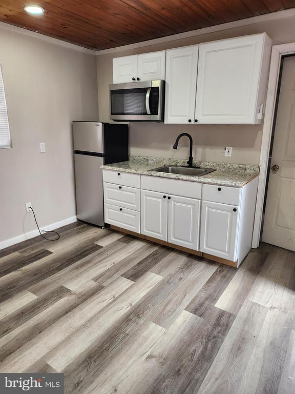 Photo - 9349 Valley Rd Unit 109