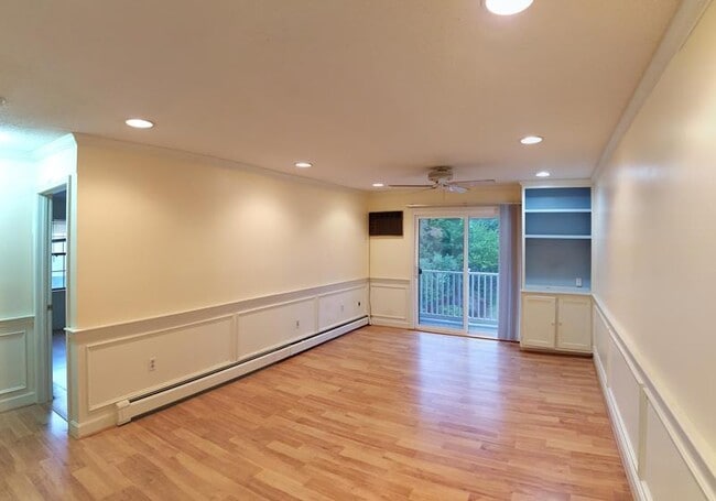 Photo - 22 Kenmar Dr Condo