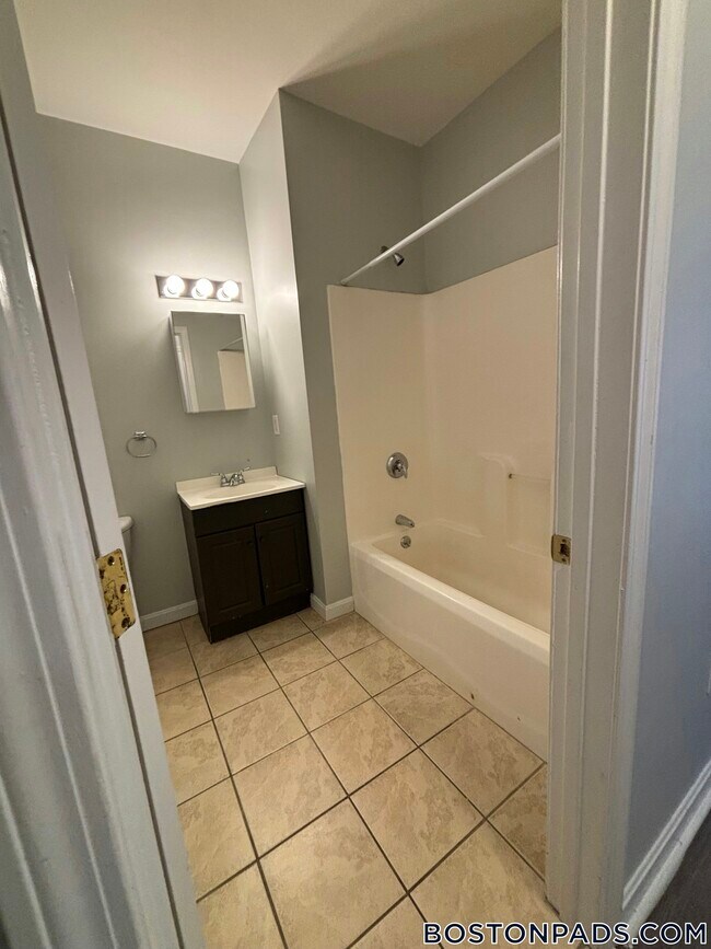 50 Franklin St Unit 315