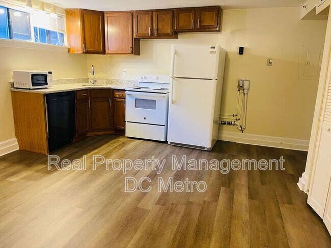 815 Maryland Ave NE Unit 2