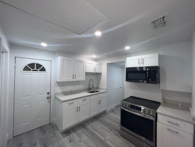 Photo - 6439 Willow Wood Ln