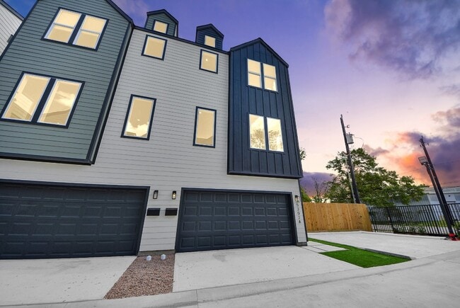 Building Photo - 5303 Kindred Gdn Ln