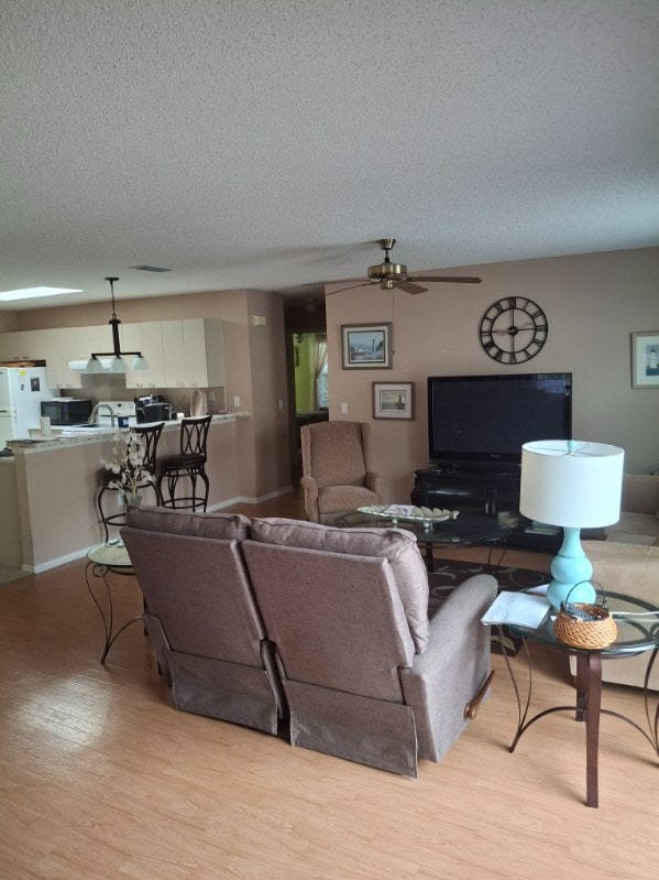 Photo - 1606 Campos Dr