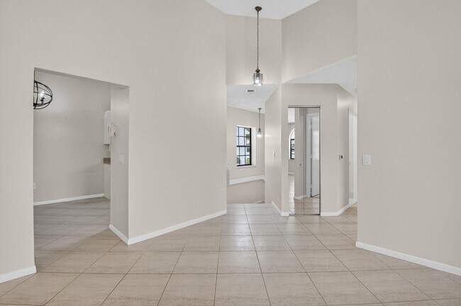 Photo - 5136 Floria Dr Unit N