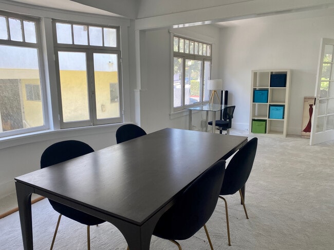 Photo - 2102 6th St Unit 1