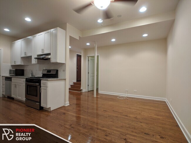 Photo - 1827 W Leland Ave Unit gdn