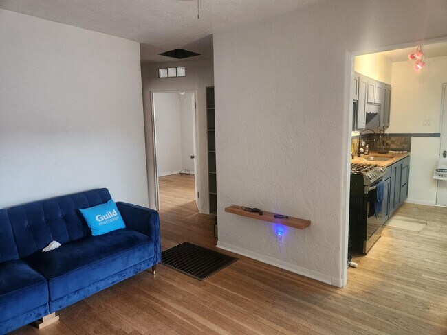 Photo - 1217 Girard Blvd NE