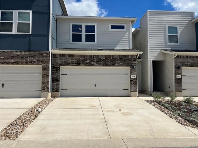 Building Photo - 1850 Settlers Glen Dr