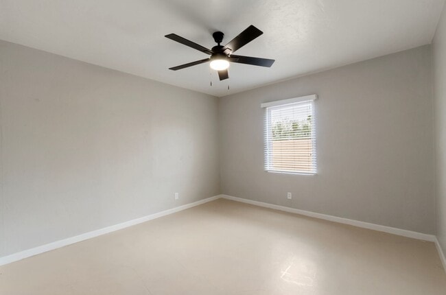 Photo - 2133 E Mabel St Unit Bedroom 2 - Bedroom 2