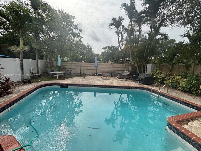 Building Photo - 11391 SW 74th Terrace Rental