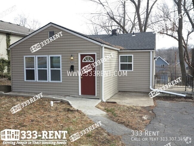 Building Photo - 9205 Walnut St Rental