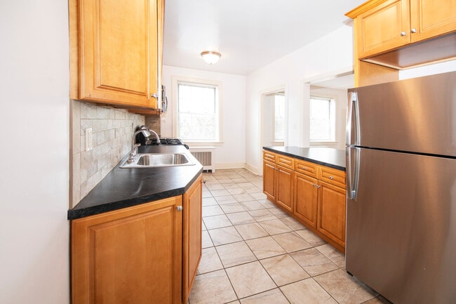 Kitchen - Pic 2 - Dayna Commons