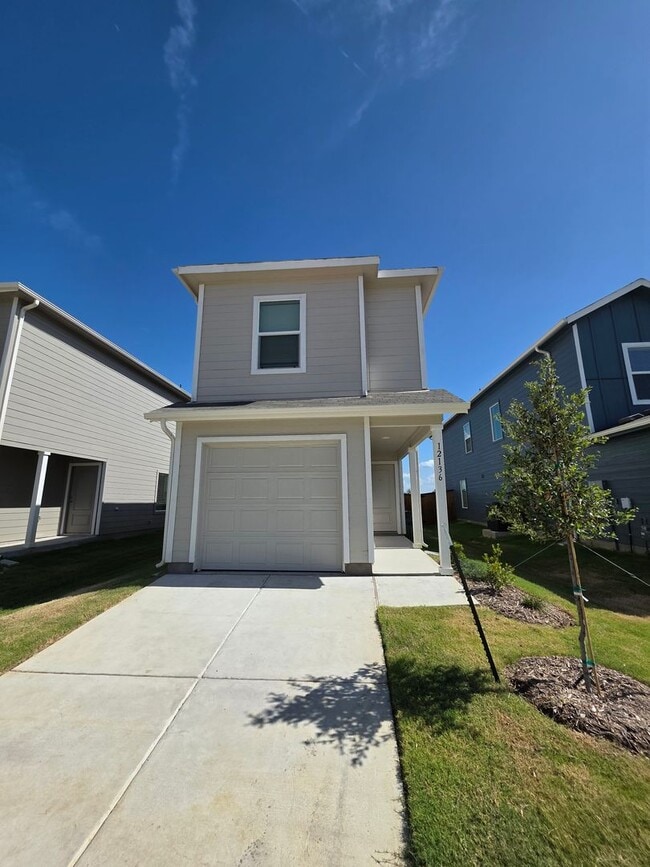Chic, Compact, and Brand-New in Foree Ranch - Chic, Compact, and Brand-New in Foree Ranch Casa