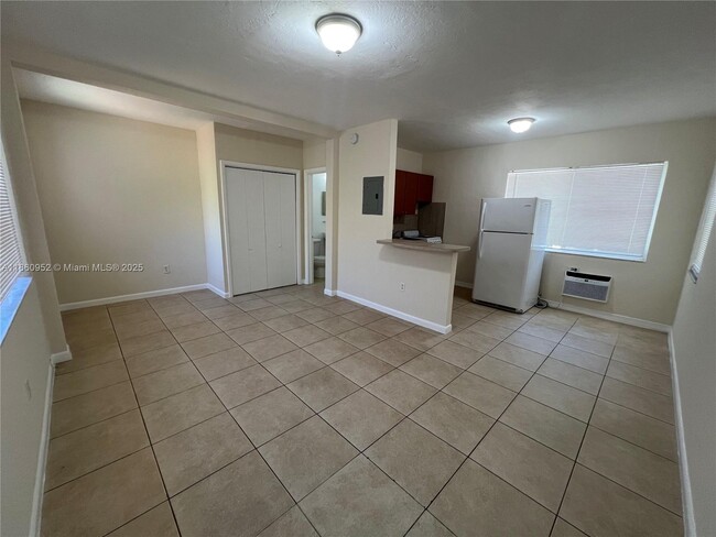 Photo - 690 NE 85th St Unit 4D