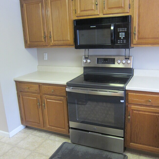 Photo - 5 W Meadow Ln Unit 4