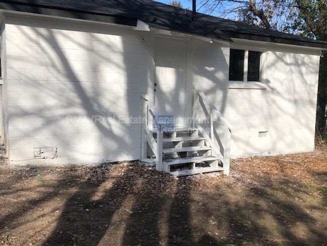 Photo - 612 N 9th St