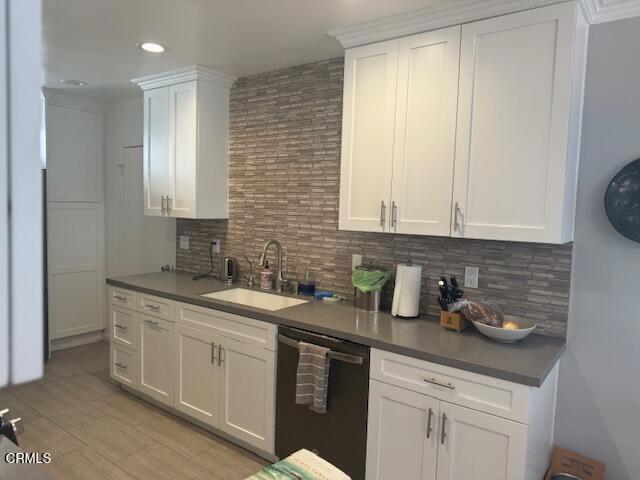 Photo - 3002 Manhattan Ave