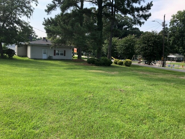 Photo - 107 Smith St