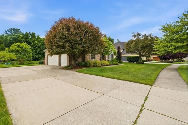 14450 Knightsbridge Dr