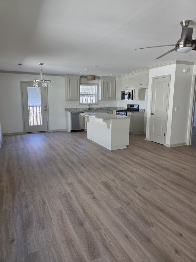 Photo - 115 Thistlewood Dr