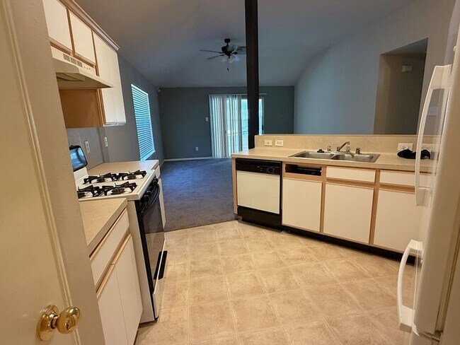 Photo - 2746 Georgina Falls Dr