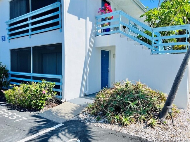 Photo - 11000 S Ocean Dr Unidad 2-5 Rental