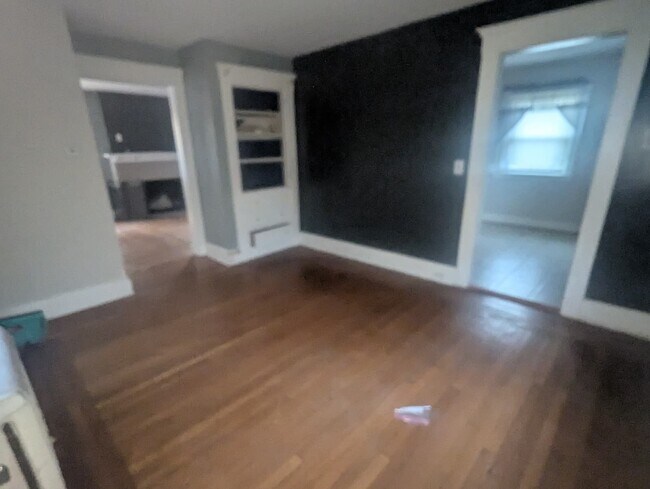 Photo - 66 Crescent St