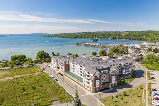 Pinnacle North Apartments