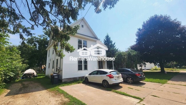 Photo - 260 S Plum St