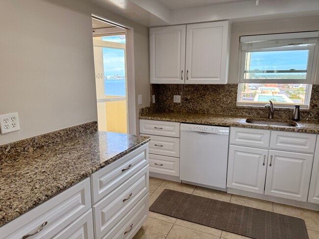 Photo - 4775 Cove Cir Unit 508