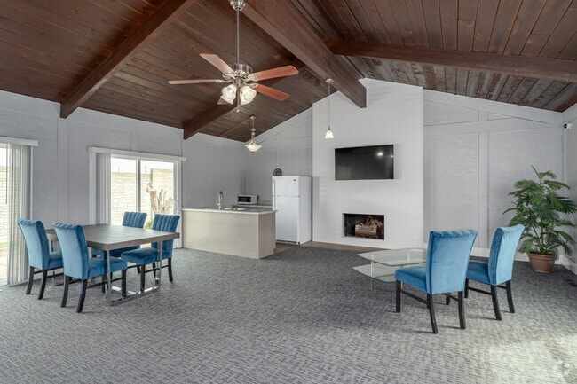 Clubhouse - Westporte Apartments