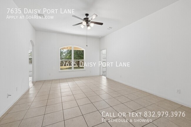 7635 Daisy Port Ln