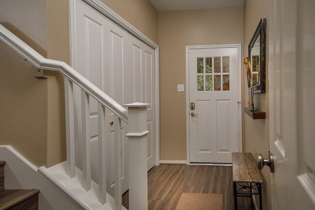 Photo - 60 Woodlily Pl