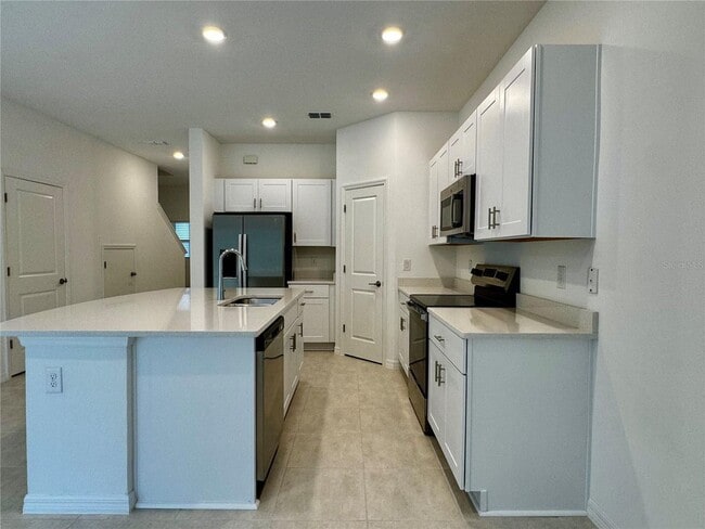 Photo - 3037 Canary Ave