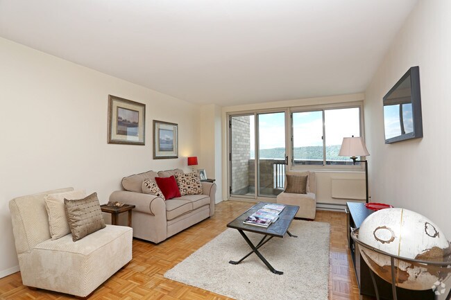 Photo - Seven Pines Tower