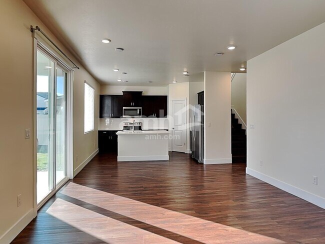 Photo - 1281 E Old Mesquite St