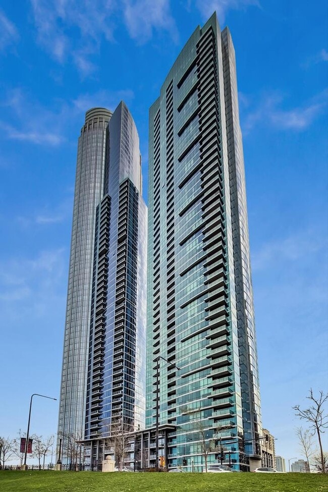 Building Photo - 1201 S Prairie Ave Unit 1104