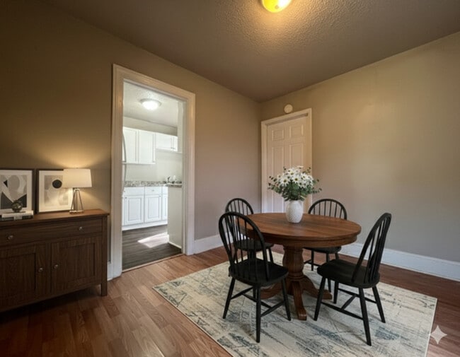 Photo - 1256 Edgewood Rd