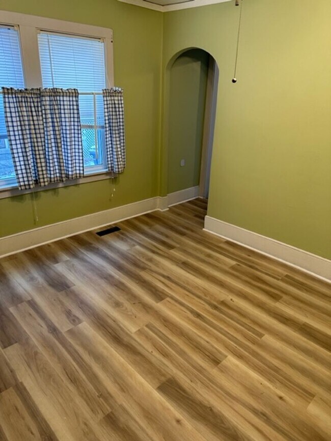 Photo - 429 Harding St Apartment Unit Lower