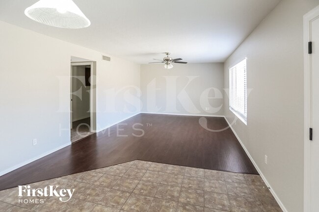 Photo - 15874 W Mohave St