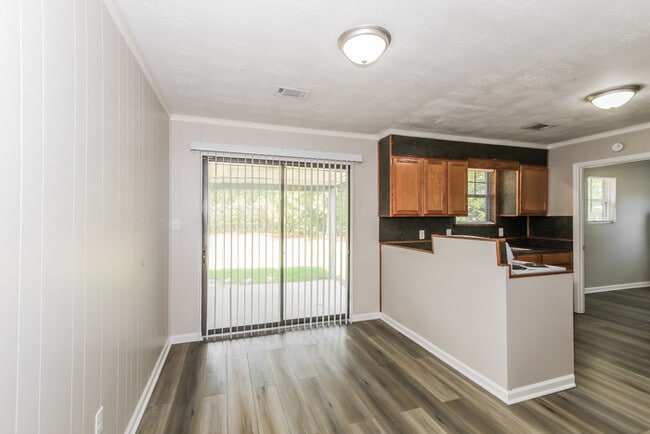 Photo - 2505 Teakwood Dr