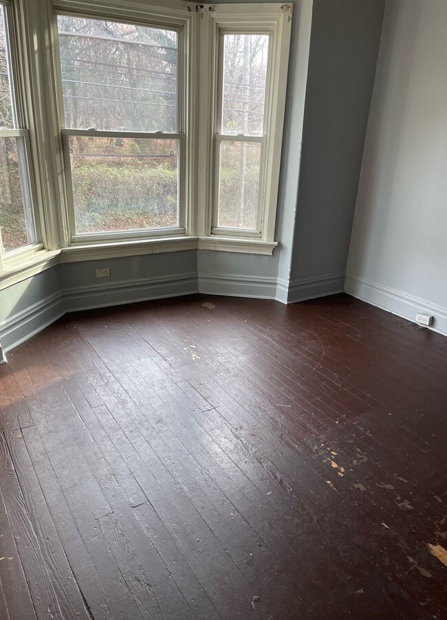 Building Photo - 1340 Herr St Unit 2