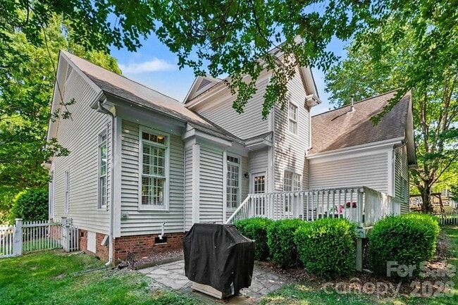 Photo - 6739 Red Maple Dr