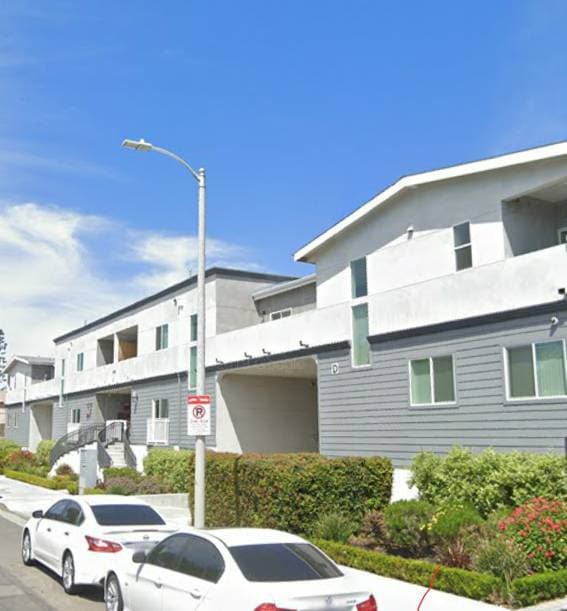 Building Photo - 15121 Rayen St Unit 11 Rental